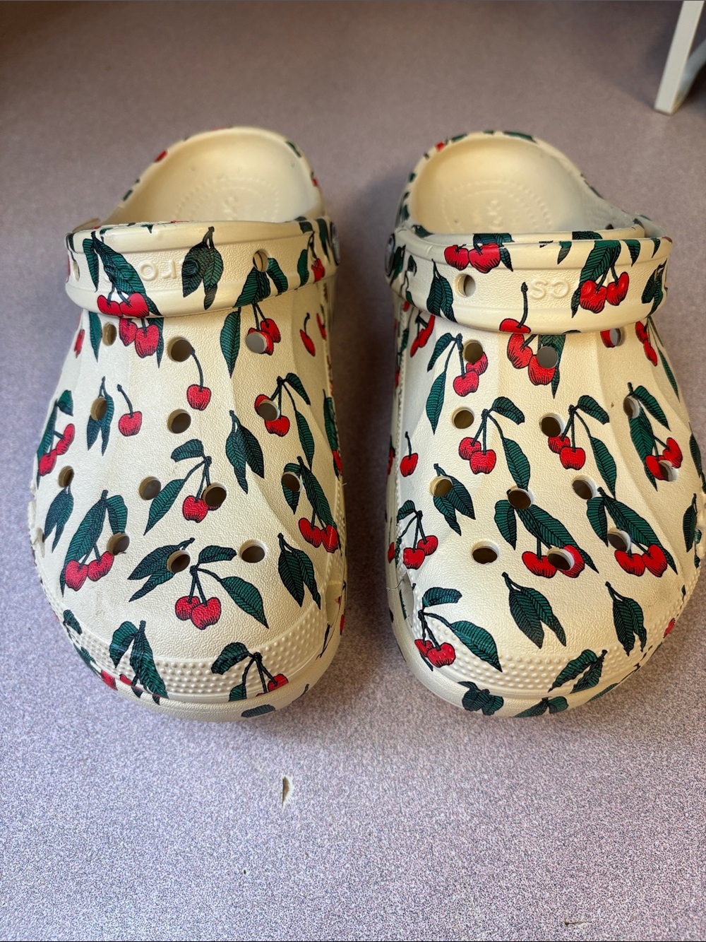 Cherry print Crocs